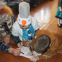 Дарите детям радость