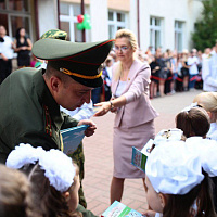 Военнослужащие 147 зрп провели для школьников урок на тему «Нам есть чем гордиться, нам есть что беречь»