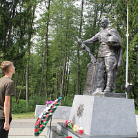 Воспитанники лагеря «Родина» посетили мемориальный комплекс «Ола» 