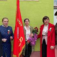 Средней школе № 186 города Минска Присвоено имя героя Советского союза 