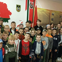 В 74-м отдельном полку связи — маленькие гости