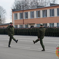 Служите достойно!