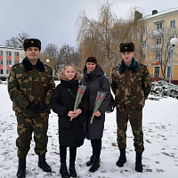 Цветы и искренние поздравления 