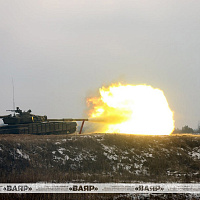 Занятие по огневой подготовке с военнослужащими танкового батальона 120 омбр