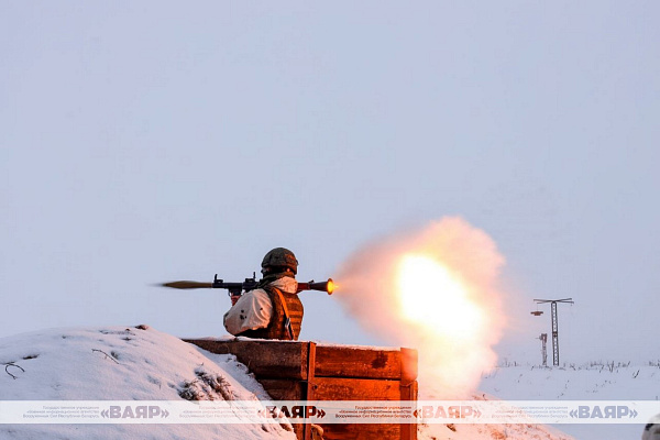 Плановые занятия по предметам боевой подготовки с гвардейцами 19 омбр