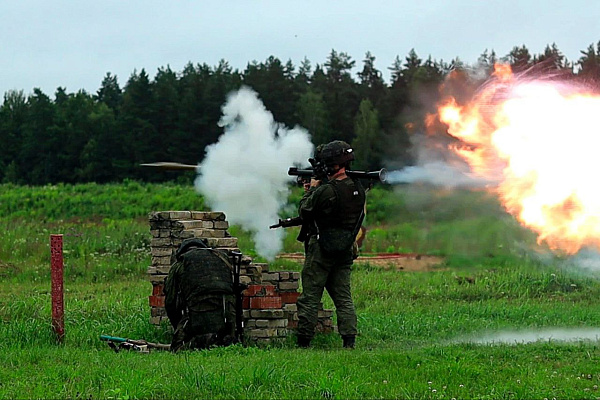 Занятия по боевой подготовке с военнослужащими 120 омбр