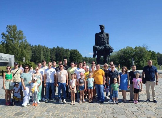 Память в сердце храним