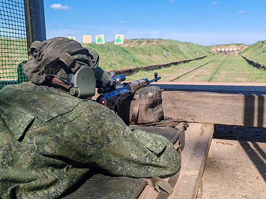 Занятия по боевой подготовке с военнослужащими 19 омбр