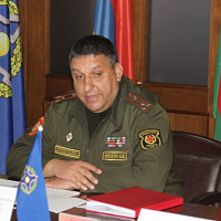 В целях международной и региональной безопасности