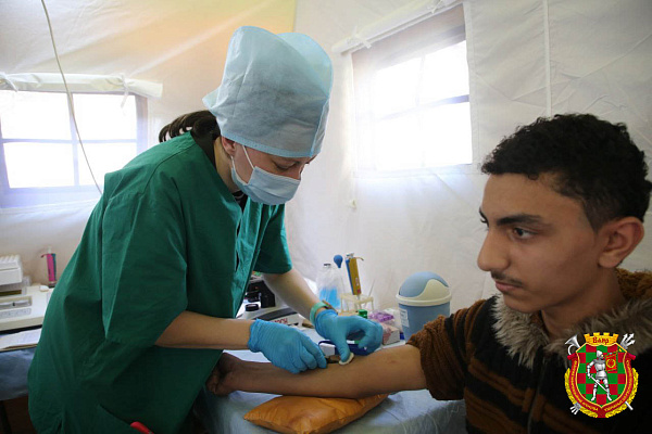 Белорусские военные медики продолжают оказывать помощь населению сирийского города Алеппо