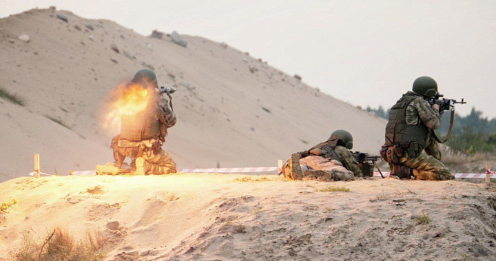 Занятия по боевой подготовке в 5 обрСпН