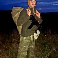 Военнослужащие 5-й отдельной бригады специального назначения совершили прыжки с парашютом ночью