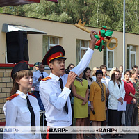 Торжественная линейка, посвященная началу учебного года