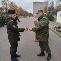 Военнослужащие 72 ОУЦ посадили деревья на память о службе