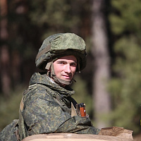 Работают специалисты тыловых подразделений