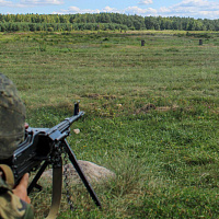 Занятия по огневой подготовке с военнослужащими 11 омбр