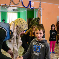 По хорошей традиции