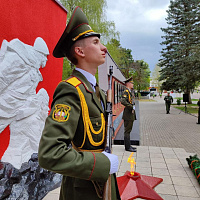 Средней школе № 186 города Минска Присвоено имя героя Советского союза 