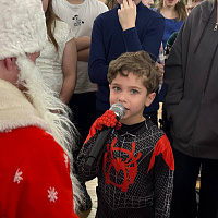 Гвардейцы подарили детям праздник