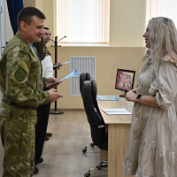 В клубе 38 одшбр прошёл торжественный вечер чествования матерей военнослужащих