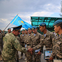 Награждение участников испытания на право ношения нагрудного знака «Доблесть и мастерство»
