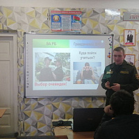 Военнослужащие 111 абр провели урок мужества