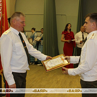 В Гродненском гарнизоне прошло торжественное собрание, посвященное 82-летию управления ЗОК