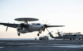 Northrop Grumman заключила дополнительный контракт на производство трех самолетов ДРЛОиУ E-2D для ВМС Франции