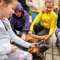 В рамках военно-патриотического воспитания 