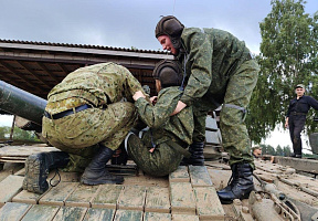 Занятия по медицинской подготовке с курсантами военного факультета в БГУ