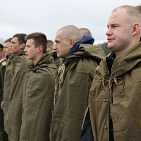 Пополняя армейские ряды