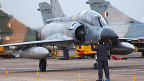 ВВС Индии получили два истребителя «Мираж-2000» из состава ВВС Франции