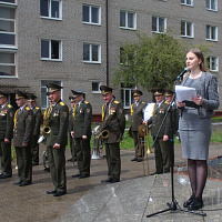 Военнослужащие 60-го отдельного полка связи приняли участие в торжественном приеме в пионеры