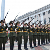 Плац-концерт роты почетного караула военно-транспортного факультета БелГУТа ко Дню народного единства