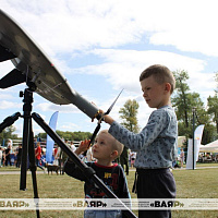 Белорусские военные организовали для гостей выставку беспилотных летательных аппаратов