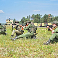 Занятия по огневой подготовке с военнослужащими 38 одшбр