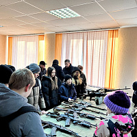 Военнослужащие Вооружённых Сил проводят мероприятия военно-патриотической направленности