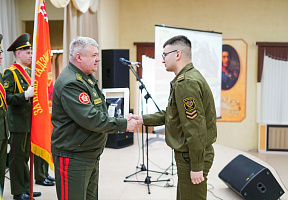 Чествование военнослужащих, выслуживших установленные сроки срочной военной службы, прошло в Жодино