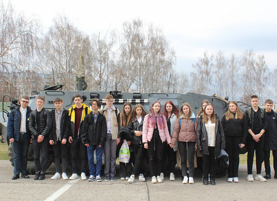 Воспитывая патриотов