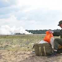 Первые прыжки с парашютом