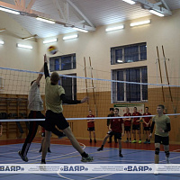 В Минском суворовском военном училище проходит первенство училища по волейболу (пионерболу)