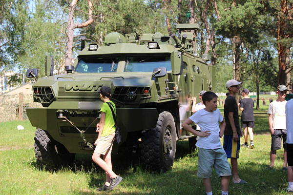 В 6 омбр для воспитанников военно-патриотического лагеря продолжаются экскурсии 