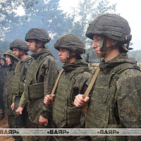 Курсанты военного факультета в Гродненском государственном университете имени Янки Купалы прошли обкатку танком