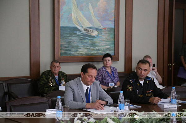 Об актуальных вопросах сплочения народов в борьбе с неофашизмом