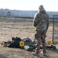 Продолжаются состязания на лучшего снайпера, снайперскую пару и команду ЗОК