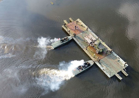 С военнослужащими понтонно-мостового батальона 557-й инженерной бригады прошел полевой выход