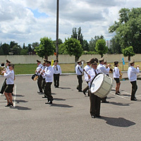 С песней по жизни шагая