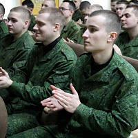 Эдуард Ханок встретился с военнослужащими