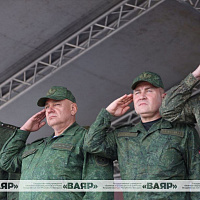 Награждение участников совместного стратегического учения «Запад-2025»