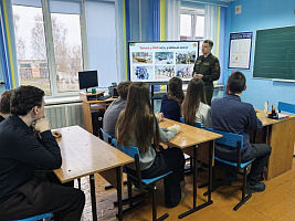 Военнослужащие 86 брс провели профориентационные мероприятия